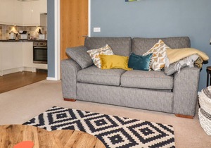 5 BEACH SIDE APARTMENTS, family friendly in Holywell Bay