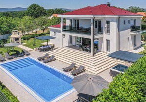 5 bedroom accommodation in Glavina Gornja