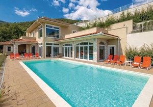 5 bedroom accommodation in Veprinac