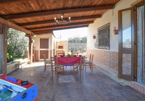 5 bedroom accommodation in Pisticci