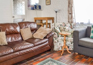 5 bedroom accommodation in Weybourne
