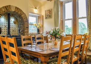 5 bedroom accommodation in Grosmont