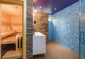 5 bedroom accommodation in Kucine