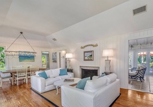 5 bedroom accommodation in Captiva