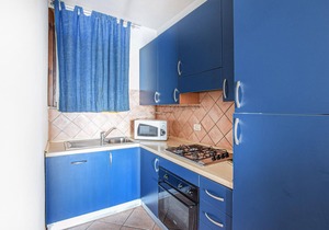 5 bedroom beach front home in Arbus