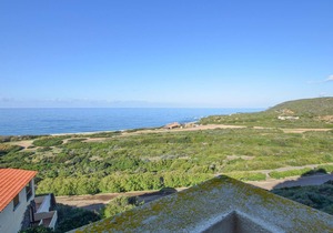5 bedroom beach front home in Arbus