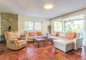 5 bedroom accommodation in Alhaurin de la Torre