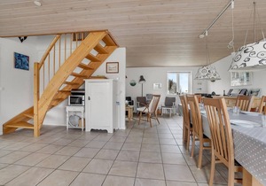 5 bedroom stunning home in Snedsted