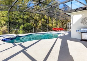 5 Bedrooms / 3 Baths / Ridgewood Lakes (1316 RL)