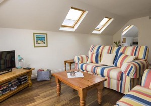5 Chichester Court