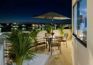 # 5 junior suite with pool:.: