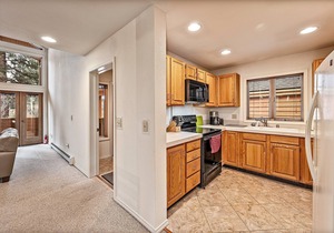 5 McCloud - Bright and Quaint Living
