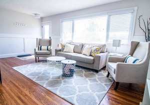 5 min from WEM. 3 Bedroom Home.