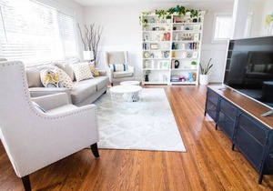 5 min from WEM. 3 Bedroom Home.