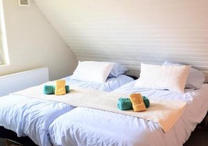 5 minute walk to Lego - 2 bedrooms Loft floor with balcony