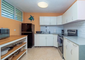 5 minutes from Luquillo Beach! Fully stocked kitchen and bbq grill