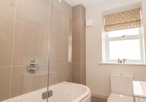 5 THE MANOR HOUSE, HILLFIELD VILLAGE, family friendly in Dartmouth