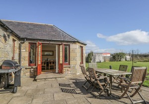 5 Williamston Steading