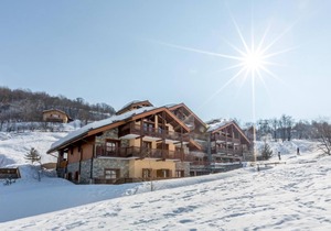 50m from ski slopes, 1st floor, view ski slopes, fitness, swimming pool, sauna, hammam, terrace, tv