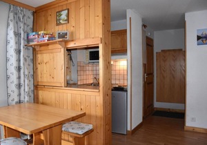 50m from ski slopes, 4th floor, balcony, tv, ski locker, 28m², Pralognan-la-Vanoise