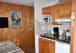 50m from ski slopes, 5th floor, balcony, tv, ski locker, 19m², Pralognan-la-Vanoise