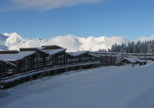 50m from shops, 4th floor, view village, tv, ski locker, 33m², Les Arcs