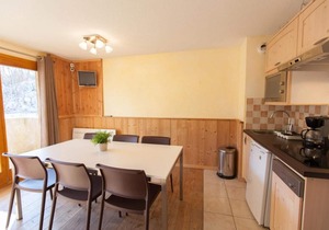 50m from ski slopes, 3rd floor, balcony, tv, ski locker, 38m², Serre Chevalier