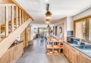 50m from ski slopes, 7th floor, fitness, swimming pool, sauna, hammam, balcony, tv, ski locker