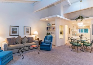 51 Mountain Shadows - 2 bedroom condo with pool