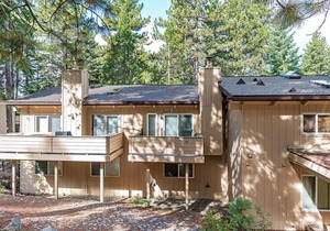 51 Mountain Shadows - 2 bedroom condo with pool