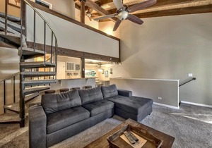 513 Pine Grove