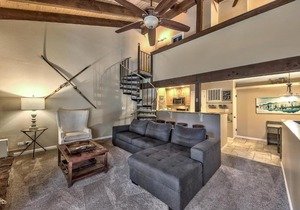 513 Pine Grove