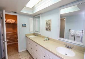 5150 Williams Drive, 3 Bedroom, Sleeps 6