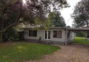 53 Honeysuckle Grove, 4 bedroom beach House in Silverelaves