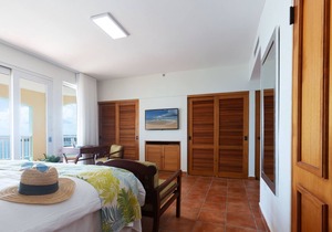5546 3 Bedroom Ocean Front Las Casitas Village