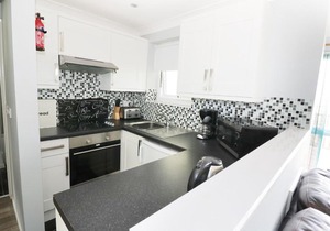 56 Waterside Park