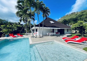 570 m² Villa ∙ 3 bedrooms ∙ 6 guests