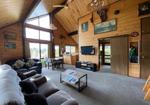 58b Chalet Cres