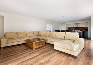 5br Luxury House 20 Min To Cbd Spacious Living