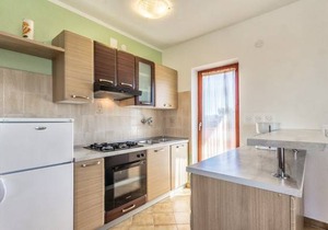 6 bedroom accommodation in Bratulici