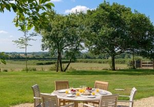 6 bedroom accommodation in Baltonsborough, near Glastonbury