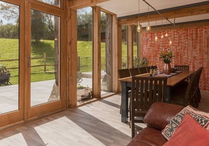 6 bedroom accommodation in Cadeleigh, near Tiverton