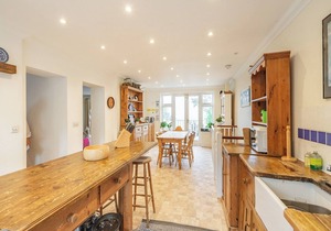6 bedroom accommodation in St Margarets Bay, Dover