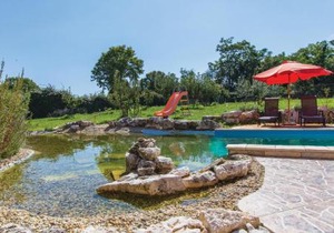 6 Bedroom Amazing Home In Bratulici