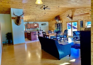 6 Bedroom Village Creek Lodge w/ Pool & Hot Tub Jacuzzi