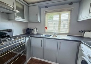 6 berth caravan for hire at Seawick Holiday Park in Clacton-on-Sea ref 27049SW