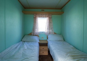 6 berth caravan hire for at St Osyth Beach Holiday Park in Essex ref 28021D
