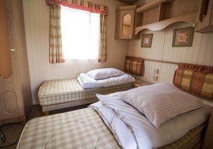 6 berth caravan in Hunstanton, ideal for seaside holidays ref 13004L