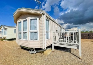 6 berth caravan nearby Hunstanton beach front in Norfolk ref 13019L