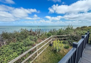6 berth luxury caravan with full sea views at Azure Seas in Suffolk ref 32069AZ